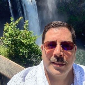 Meet your Posher, Matt